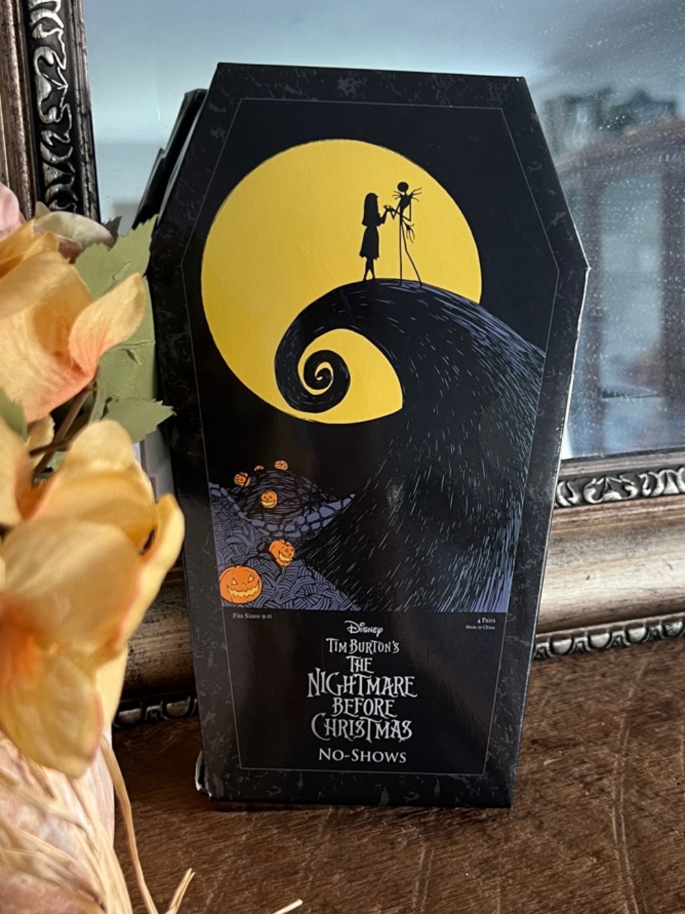 Disney The Nightmare Before Christmas No-Show Socks